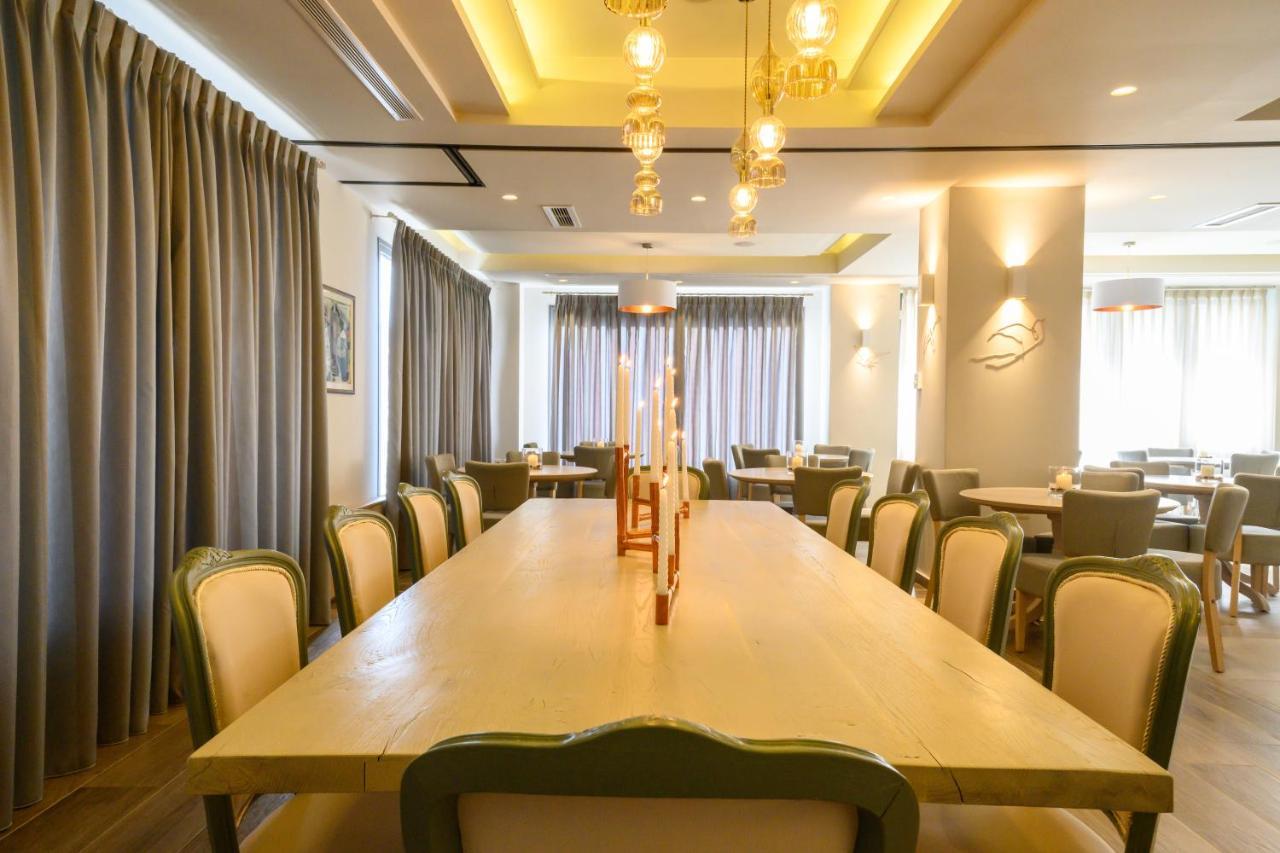 Emerald Suites Флорина Екстер'єр фото