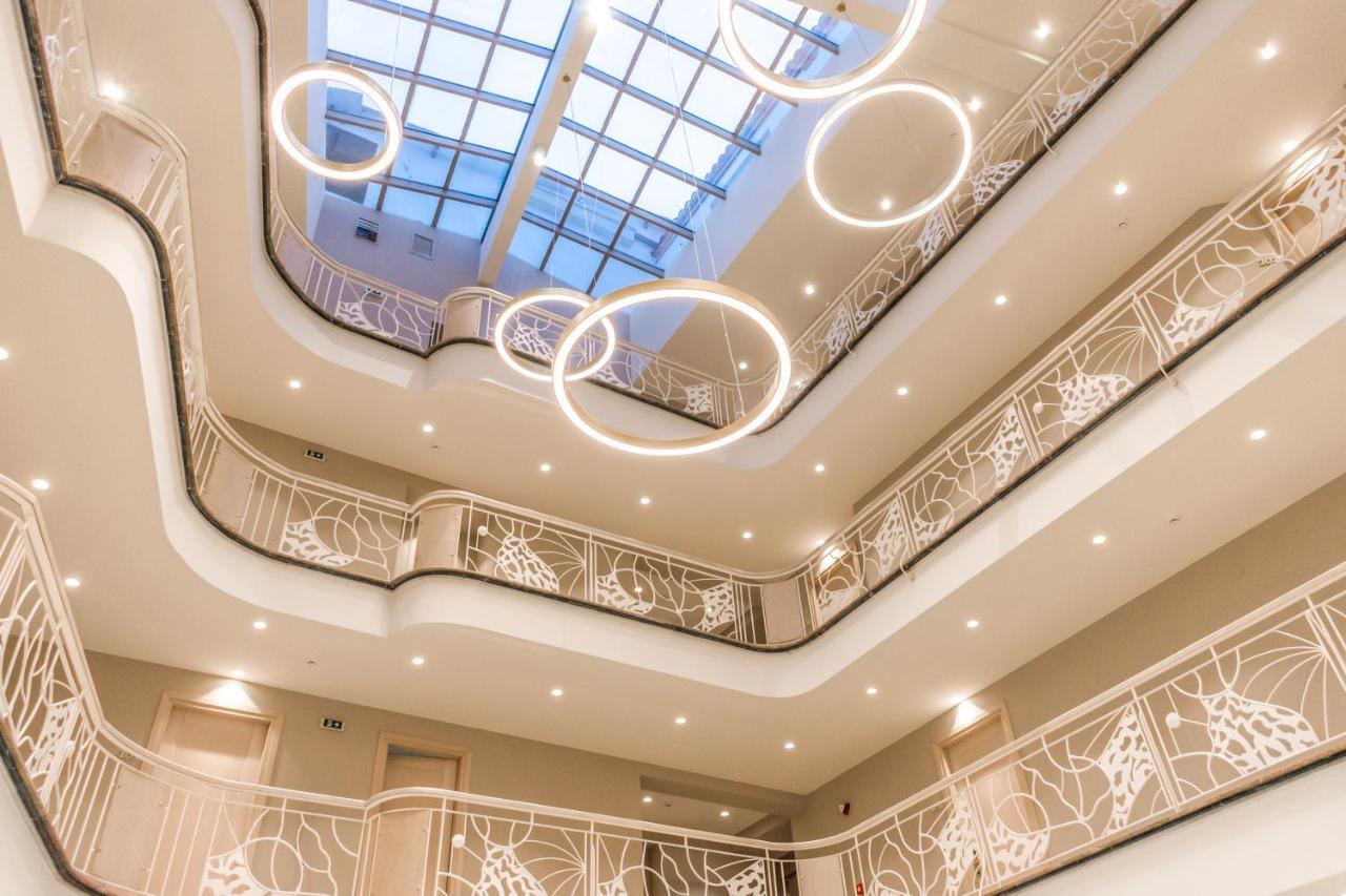 Emerald Suites Флорина Екстер'єр фото