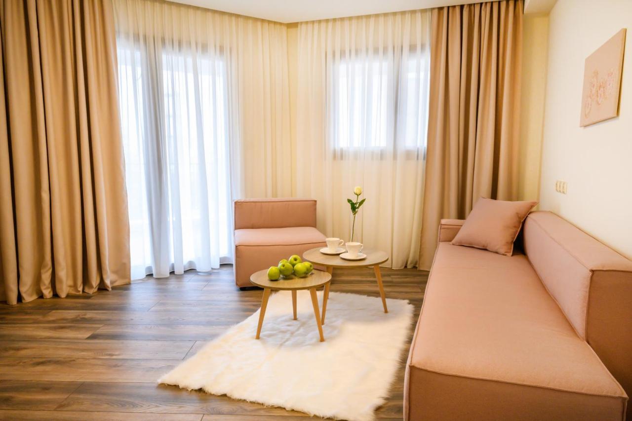 Emerald Suites Флорина Екстер'єр фото